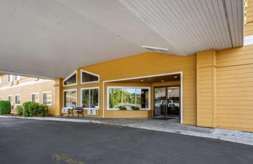 Pullman Hotel | Quality Inn Paradise Creek