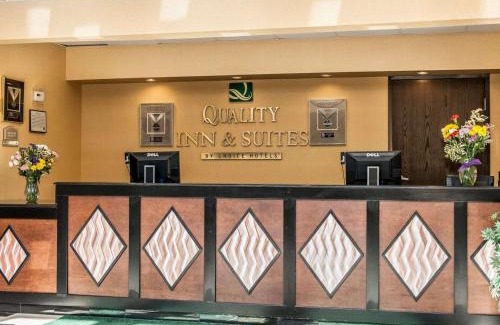 Mattoon Hotel | Quality Inn & Suites Mattoon South
