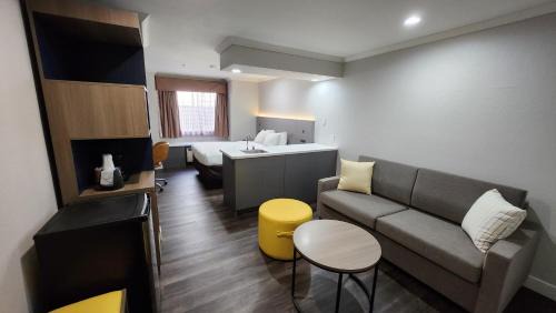 Santa Rosa Hotel | Quality Inn & Suites