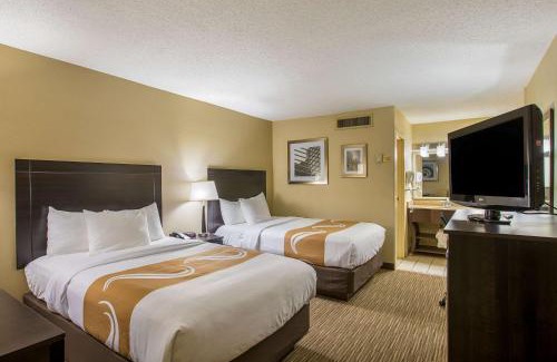 Lansing Hotel | Quality Inn University Lansing
