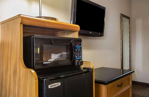 Hartsville Hotel | Quality Inn