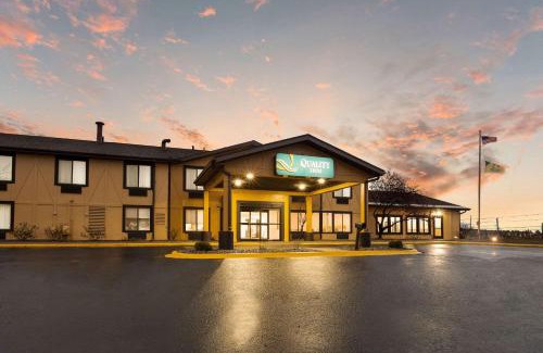 Marquette Hotel | Quality Inn