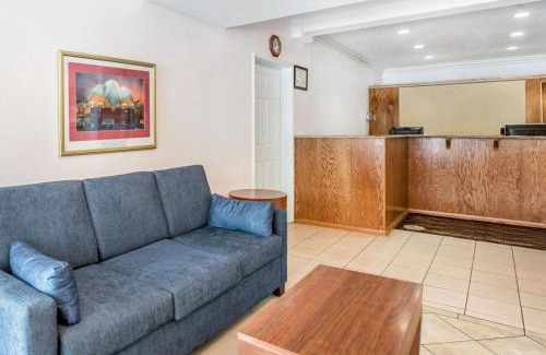 Mariposa Hotel | Quality Inn Yosemite Valley Gateway