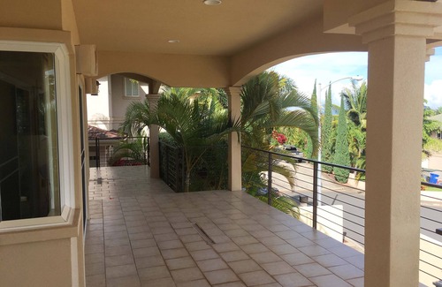 Kapolei House | Quality & Views- Centrally Located - Golf & Disney !