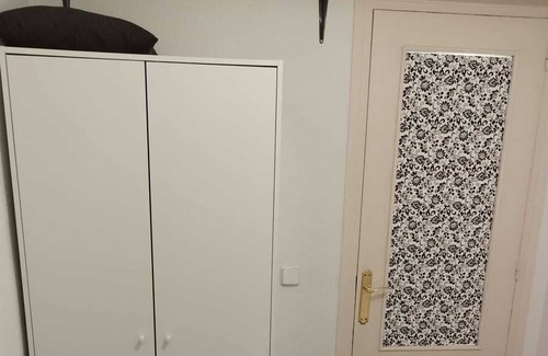 Vista Alegre Apartment | Quarto Aconchegante com Terraço!