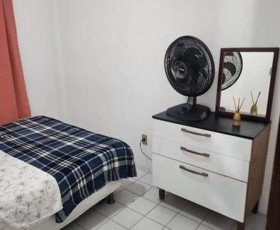 Caruaru House | Quarto em apartamento