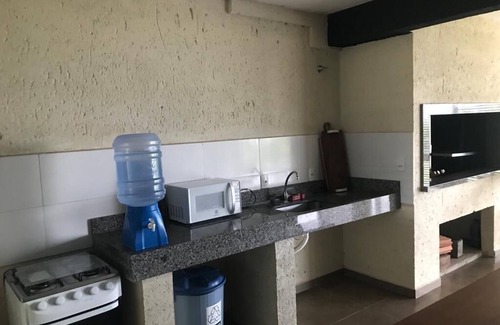 Palhoca Hotel | Quarto Suíte com Banheiro Privativo, Sacada e Vista Lateral, na Beira mar