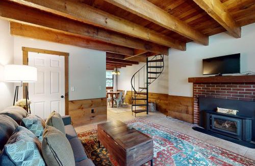 West Hartford Apartment | Quechee Hollow 2C