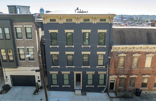 Mount Auburn Apartment | Queen City Views 1 – Chic 1 BDR!