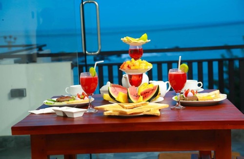 Tangalle House | Queens Beach - Ocean Front Boutique Hotel