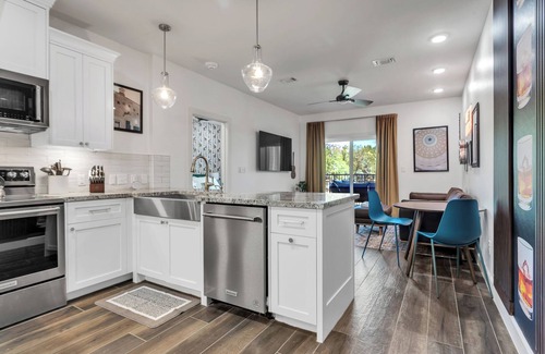 Gruene Condo | Quick Walk to Gruene Hall - Great Riverfront Location, Tube from the Property!