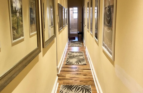 Queens Apartment | Quiet 1 Br Apartment on 4 Fl Views On 3 Sides