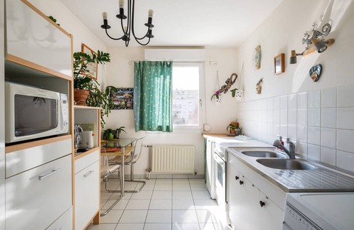 Jean Moulin - Marius Berliet Apartment | Quiet 2 BR apt in Sans-Souci, garage & terrace