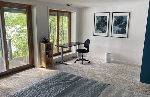 Cable Cabin | Quiet 3-level lakefront condo on Lake Owen
