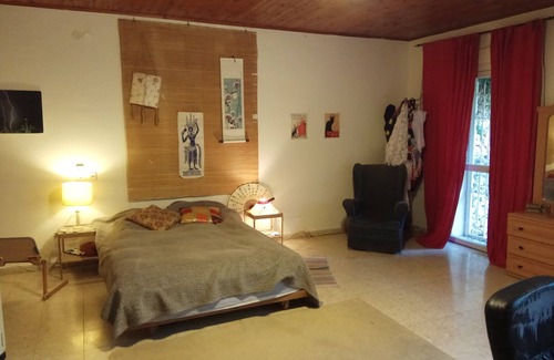 Mevaseret Zion House | quiet 5 rooms apt mevaseret zion for 42 days start 1 september