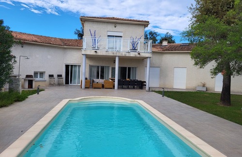 Morta Villa | Quiet, air-conditioned villa with private pool 5 minutes from sea and mountains.