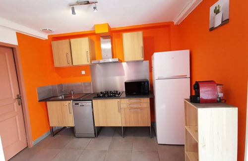 Octon Cottage | quiet and 1.4 km from la Salagou