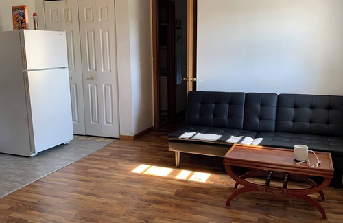 Macomb Apartment | Quiet and comfort one bedroom apt, close to WIU, a kitchen free parking, TV