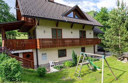 Bled Apartment | Quiet and Cosy Apartment with Terrace and Garden