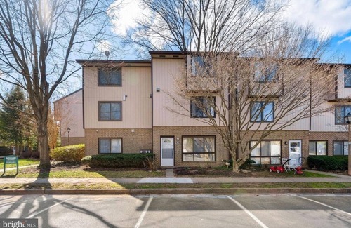 McLean Condo | Quiet and Cozy | 2BR in Tysons | Parking + Metro