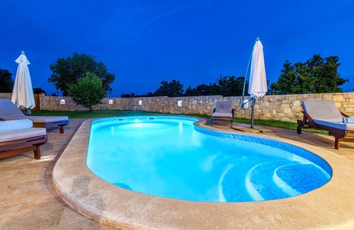 Smoljanci Villa | Quiet and luxurious!