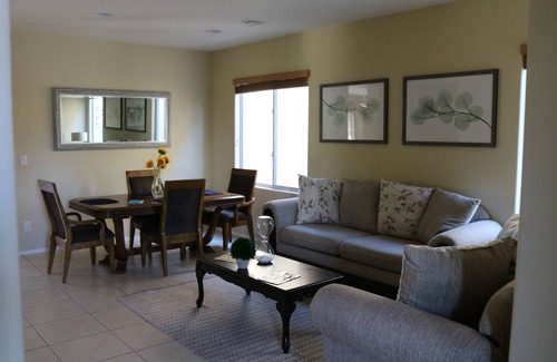 Enterprise House | Quiet and minutes to LV Strip long term booking only 30 days min