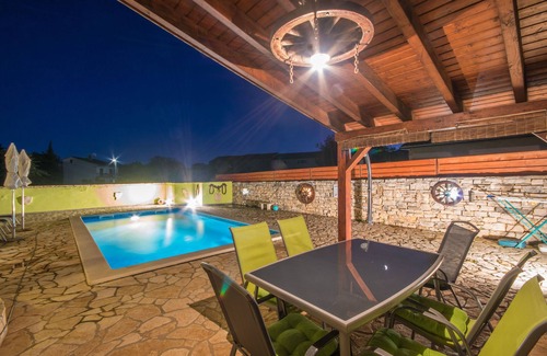 Krmed Villa | Quiet and secluded, minutes from the beach, private pool in a beautiful garden