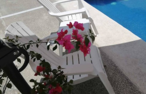 Las Gaviotas Apartment | Quiet and Spacious 2 Room Suite in the heart of Mazatlan