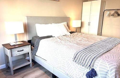 Northside Cottage | Quiet and Spacious 2bed/2bath Cottage in the heart of San Jose