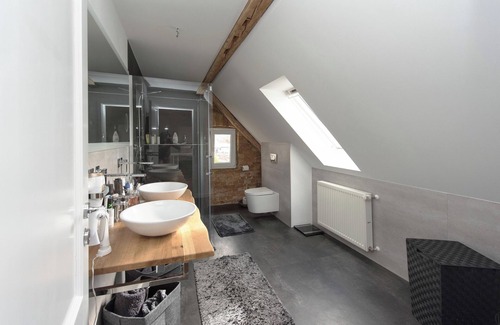 Wustrau House | Quiet and stylish vacation idyll: semi-detached house with pool and fireplace, 800 m to the lake
