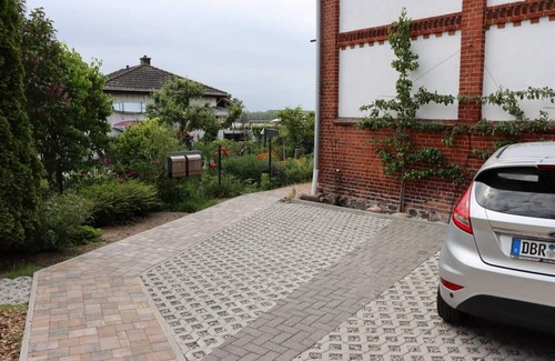 Alt Gaarz Apartment | quiet apartment near the beach in the center