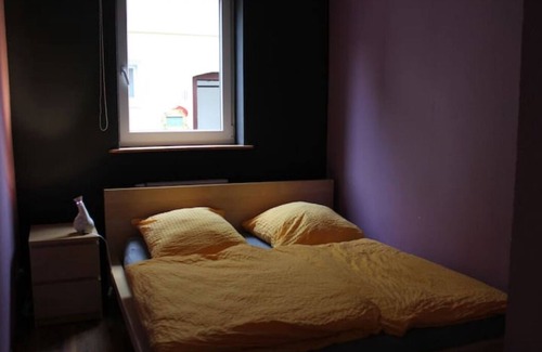 Schutzenplatz Apartment | Quiet apartment for two people, possibly plus children
