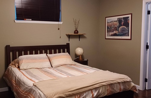 Port Moody Apartment | Quiet apartment in beautiful Port Moody