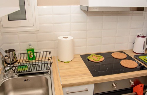 Khalandrion Apartment | Quiet apartment with great garden