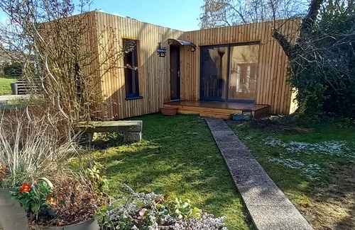 Sommerviller Cottage | Quiet Atelier near Nancy with Wifi and parking