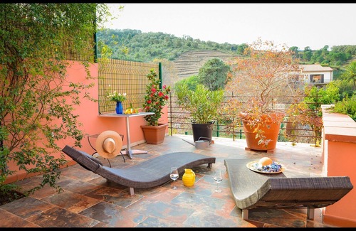 Collioure Apartment | Quiet, beautiful view at 250m from beaches and shops. Wireless.