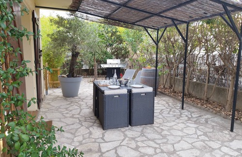 Saint-Andre Apartment | Quiet & bright 5 mins from the beach and Albères