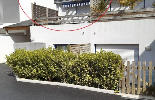 Larmor-Plage Apartment | Quiet, bright duplex apartment just a stone's throw from the beach and town centre, garage and terrace.