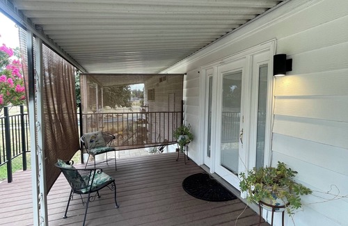Red Bluff House | Quiet bungalow! 5min from I-5, hwy 36 & hwy 99 — 4min to Red Bluff Fairgrounds