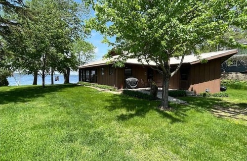 Glenwood Cabin | Quiet cabin on Lake Minnewaska - perfect for a family escape.