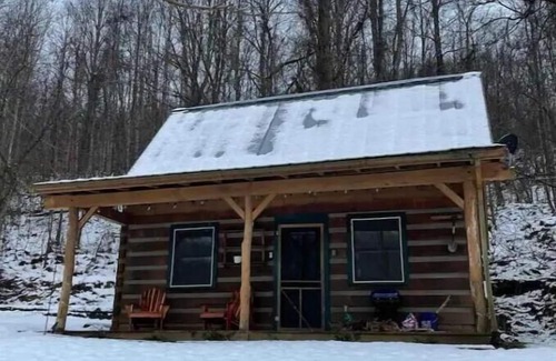 Sylva Cabin | Quiet Cabin: Perfect basecamp for exploring WNC!nn