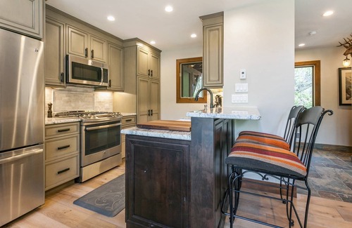 Vail House | Quiet Colorful Fall! 3 Nights 10% off Now into November