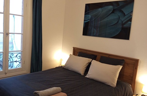 La Madeleine Apartment | Quiet, comfortable and conveniently located