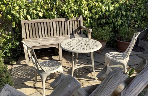 Axmouth Cottage | Quiet comfortable cottage, near the river estuary and with two local village pub