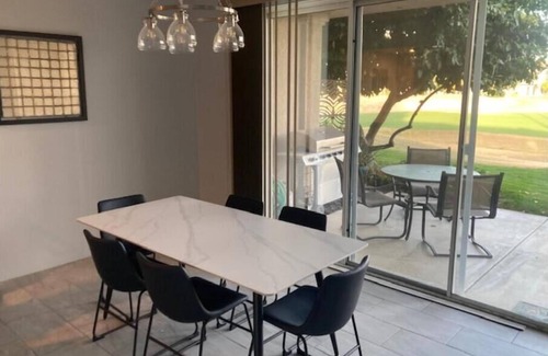 La Quinta Condo | Quiet Condo on the Course