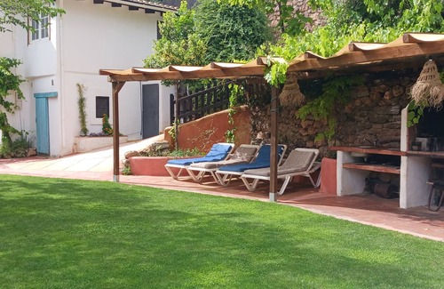 Guejar Sierra Villa | Quiet country house between the ski resort of Sierra Nevada and Granada