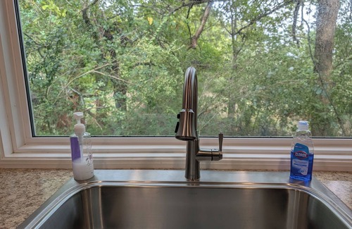 Jonesboro House | Quiet Country Setting in the middle of town