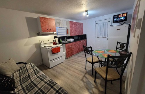 Edmundston Apartment | Quiet cozy apartment next to highway wifi+netflix
