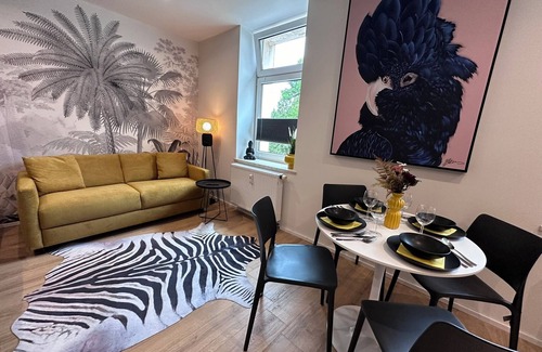 Kropeliner-Tor-Vorstadt Apartment | Quiet, cozy holiday apartment “DSCHUNGEL" (Jungle) in the middle of the city