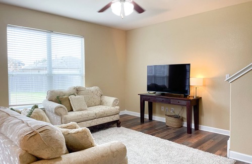 Kyle House | Quiet, Cozy & Only Minutes to Austin or SanMarcos